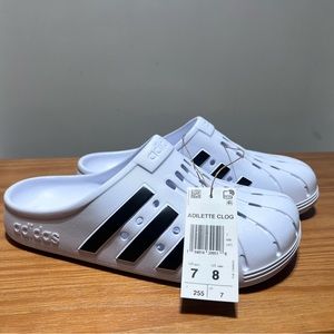 Adidas crocs men’s 7 woman’s 8 never worn tags still on